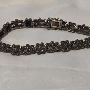 Vintage-Style Marcasite Flower Link Bracelet - Silver Tone 925 Sterling Silver